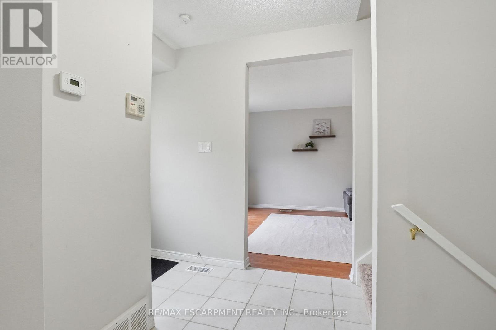 7 - 914 MOHAWK ROAD, Hamilton (Lisgar), Ontario, L8T2R8 — Photo 5