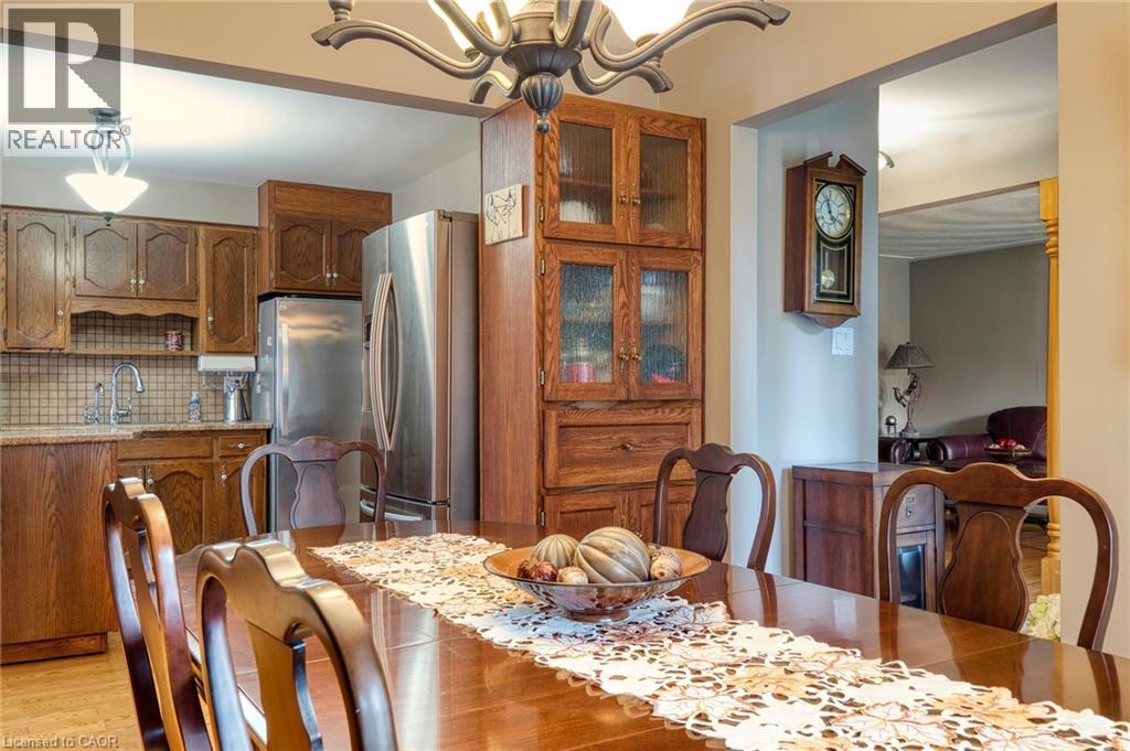 108 QUEENSWAY Drive, St. Jacobs, Ontario, N0B2N0 — Photo 15