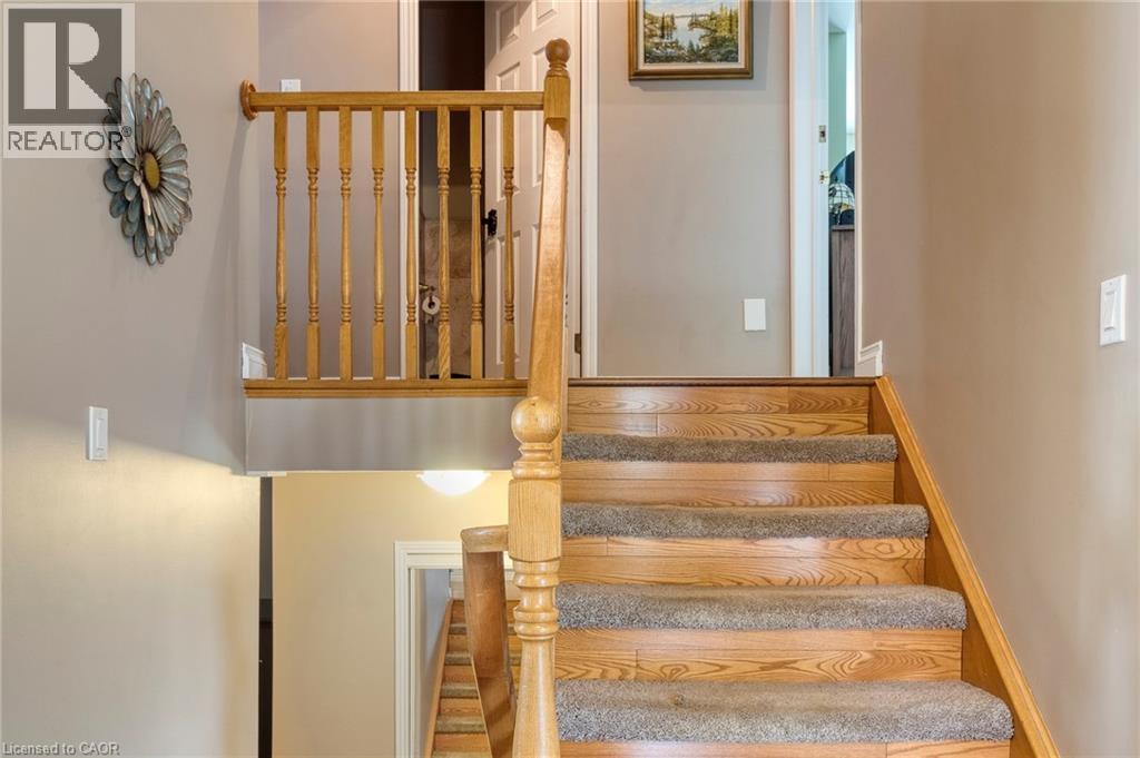 108 QUEENSWAY Drive, St. Jacobs, Ontario, N0B2N0 — Photo 16
