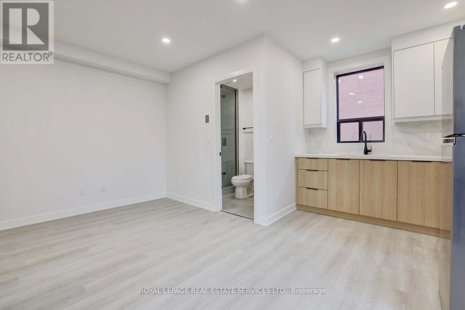 303 - 20 DUKE STREET, Hamilton (Durand), Ontario, L8P1X1 — Photo 7