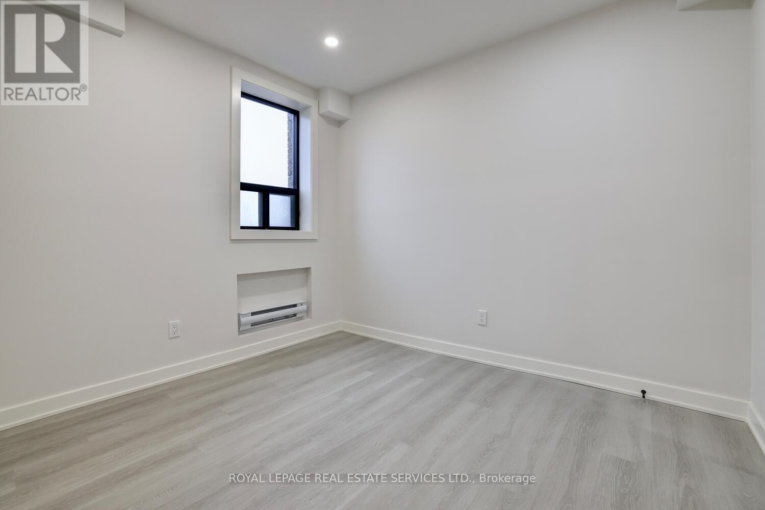 303 - 20 DUKE STREET, Hamilton (Durand), Ontario, L8P1X1 — Photo 9