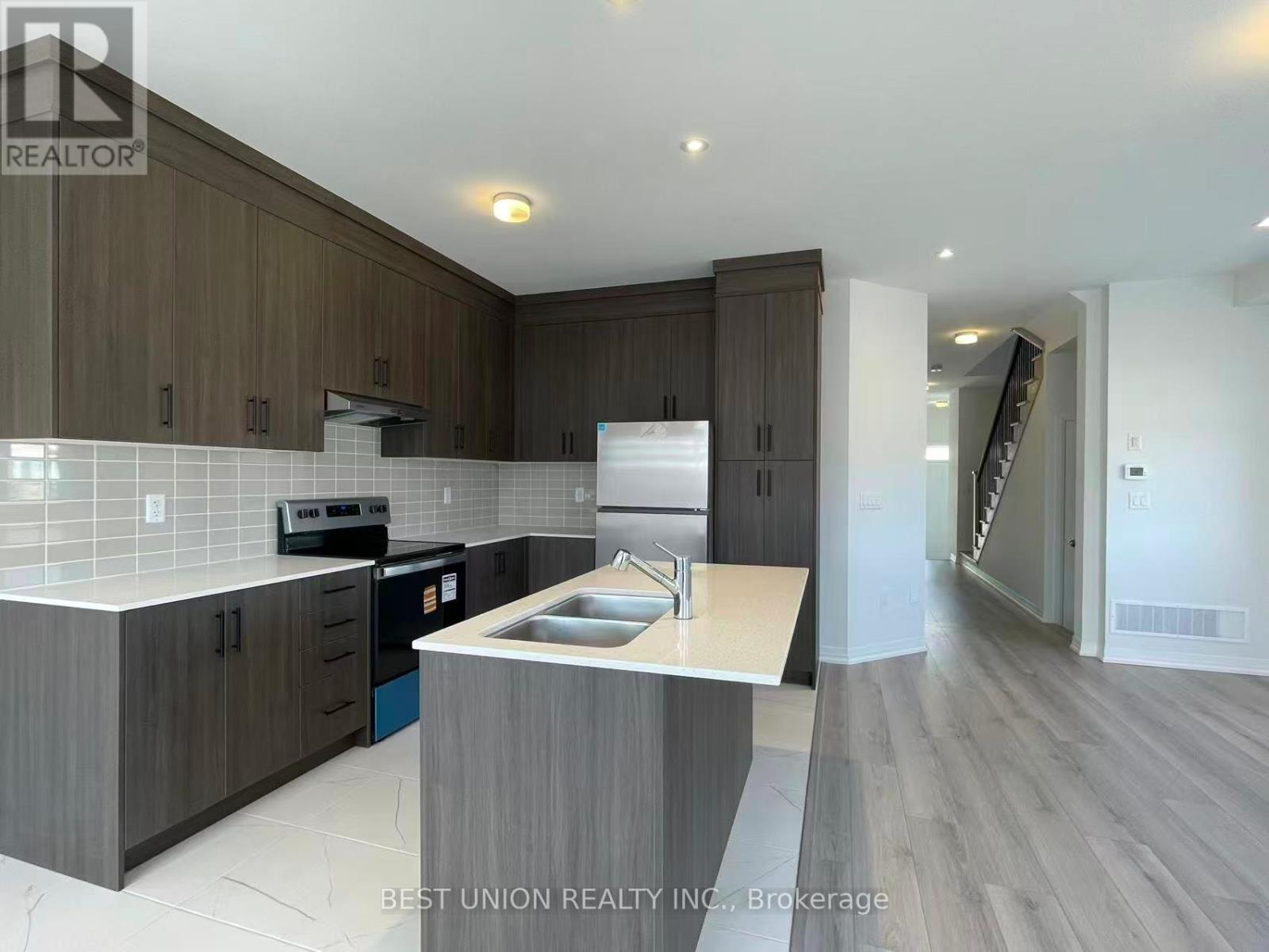 70 TIPP DRIVE, Richmond Hill, Ontario, L4E1J3 — Photo 11