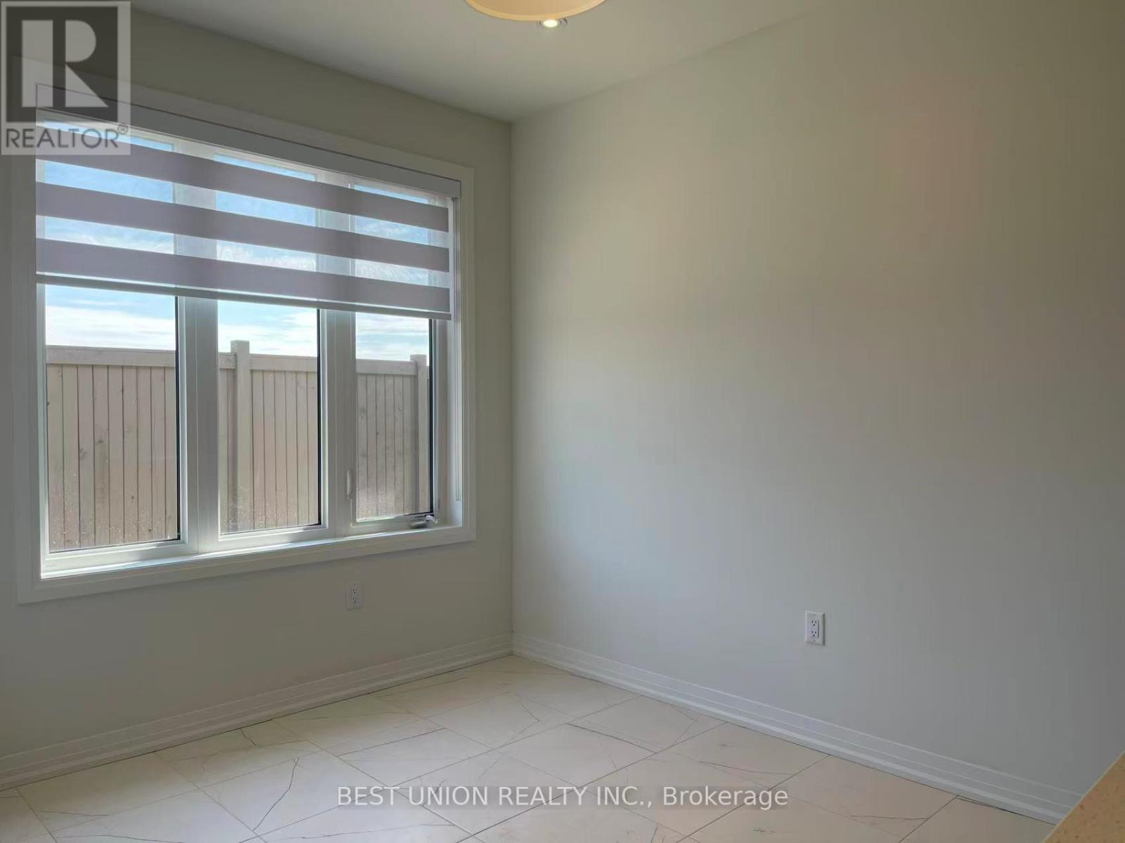 70 TIPP DRIVE, Richmond Hill, Ontario, L4E1J3 — Photo 13