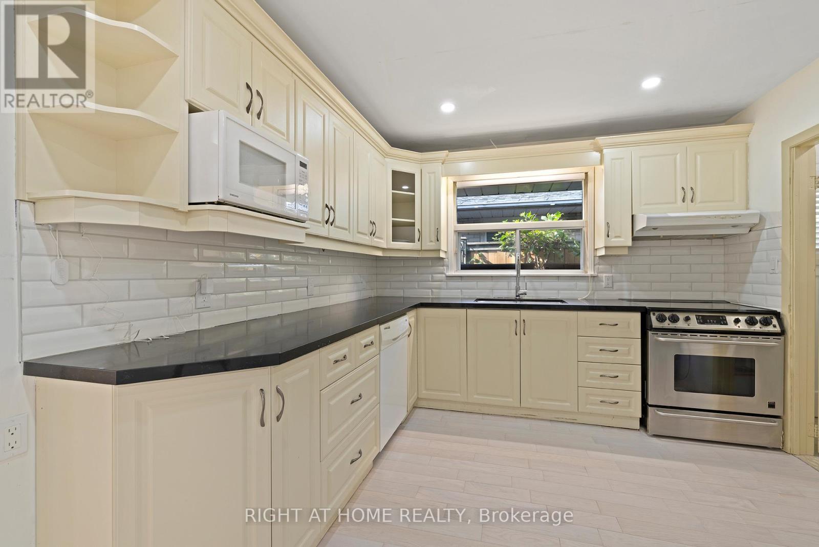 1147 SATURNIA CRESCENT, Mississauga (Applewood), Ontario, L4Y2M2 — Photo 16