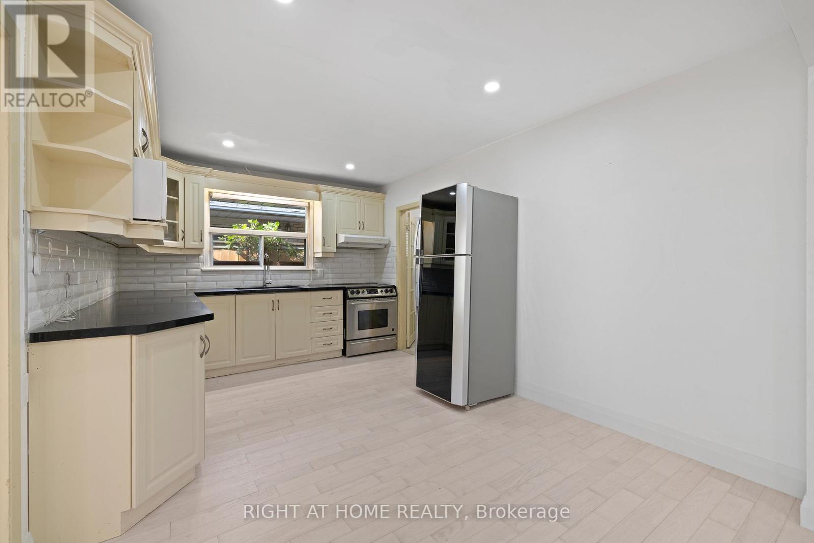1147 SATURNIA CRESCENT, Mississauga (Applewood), Ontario, L4Y2M2 — Photo 17
