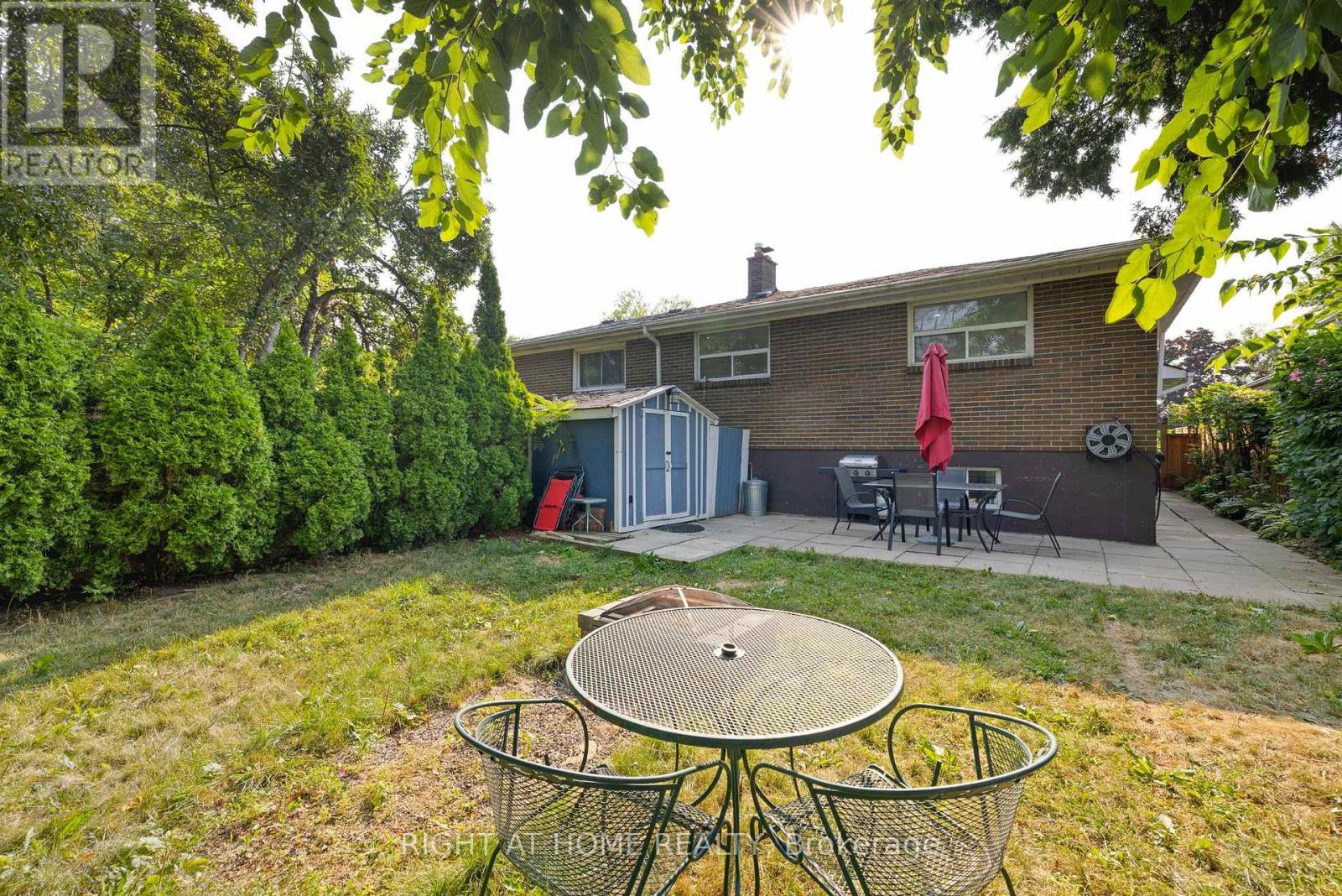 1147 SATURNIA CRESCENT, Mississauga (Applewood), Ontario, L4Y2M2 — Photo 6