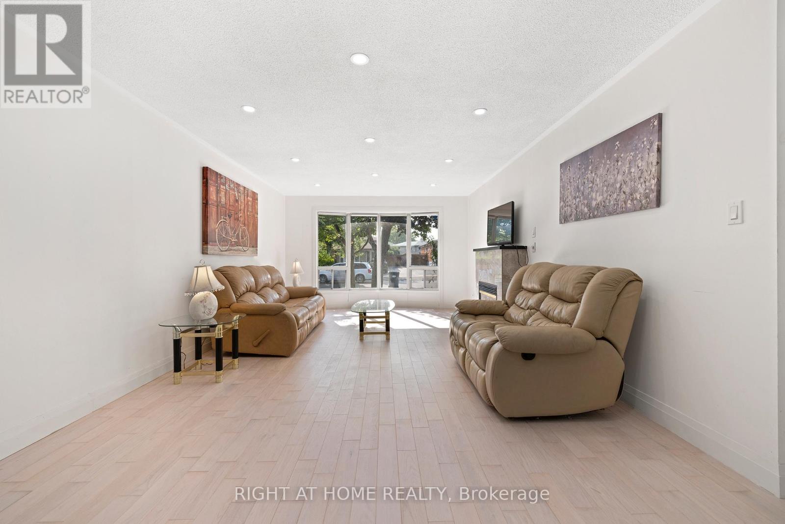 1147 SATURNIA CRESCENT, Mississauga (Applewood), Ontario, L4Y2M2 — Photo 9