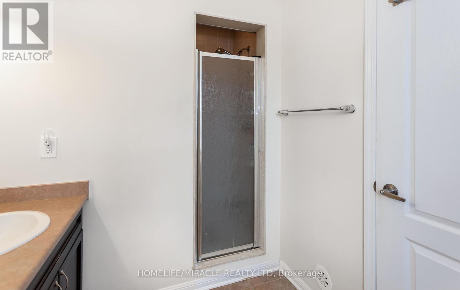 22 CROSSBILL ROAD, Brampton (Northwest Brampton), Ontario, L7A0S5 — Photo 35