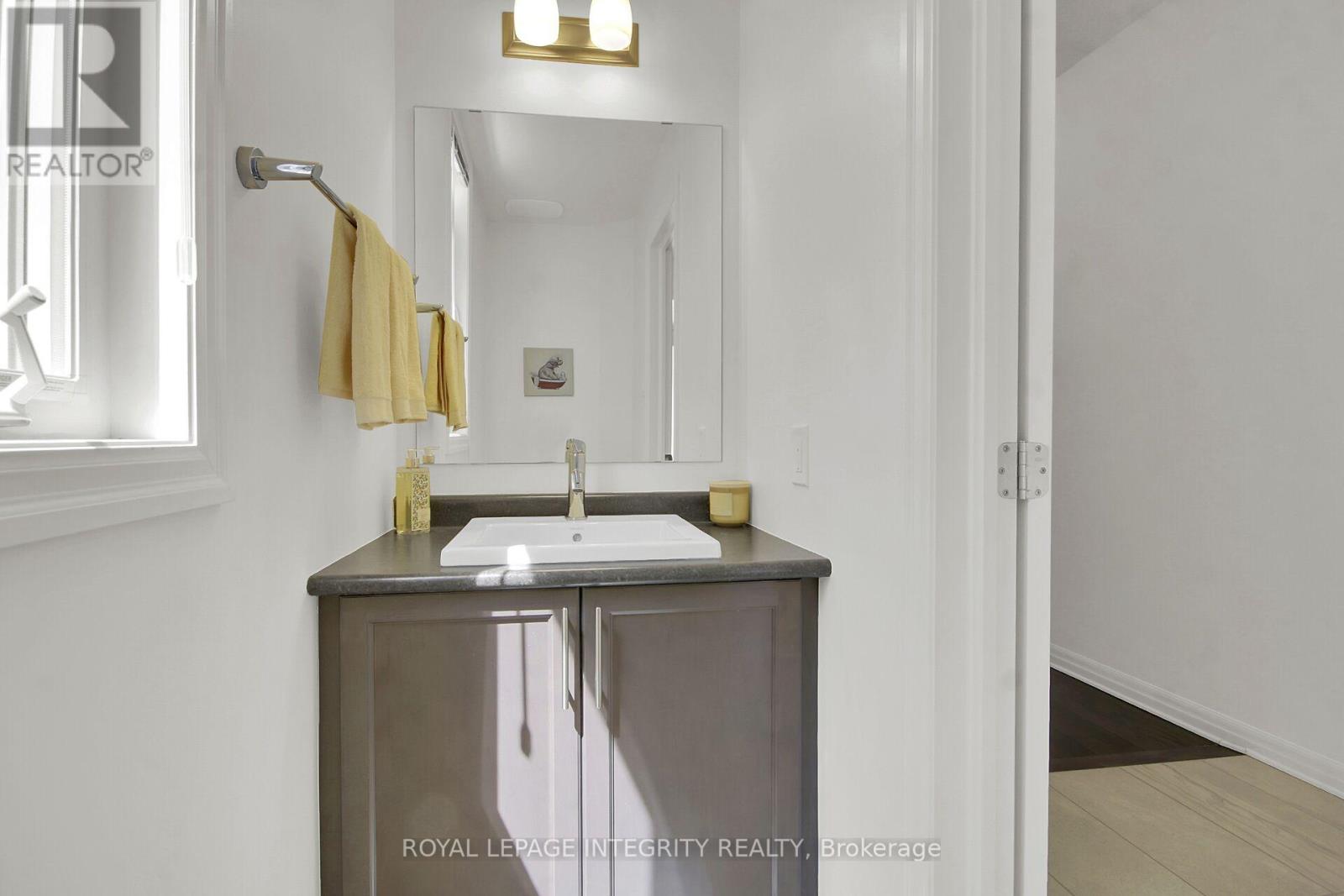 310 BROADRIDGE CRESCENT, Ottawa, Ontario, K1W0H1 — Photo 5