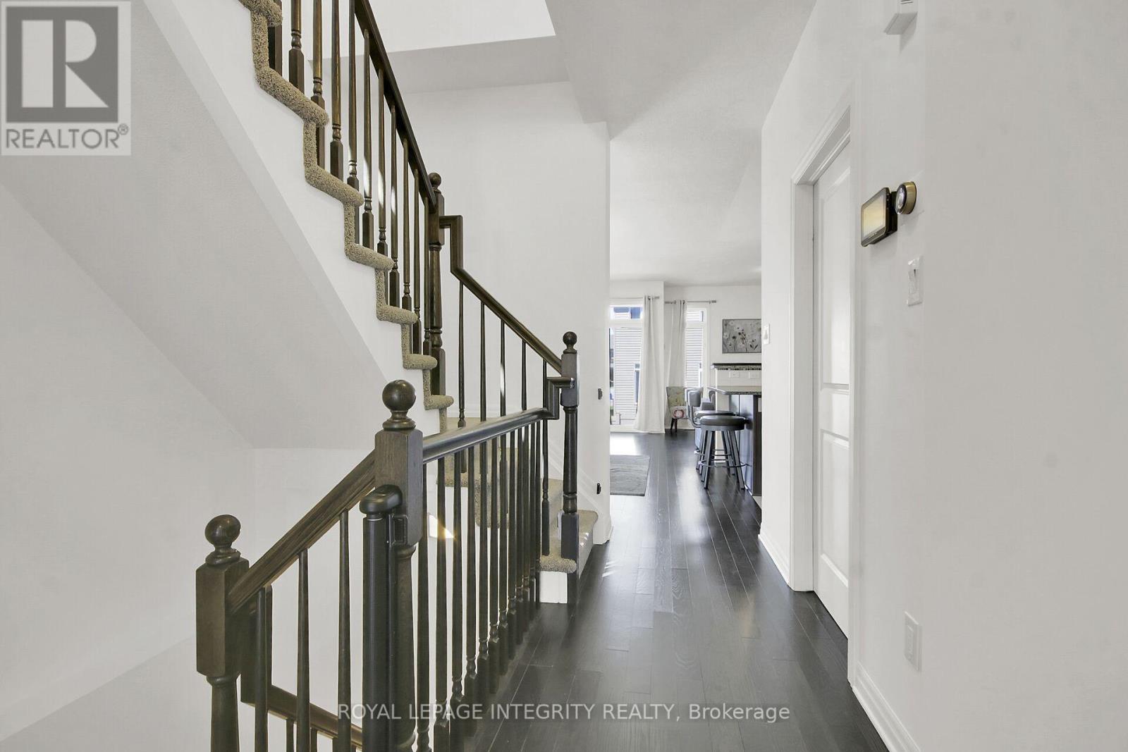 310 BROADRIDGE CRESCENT, Ottawa, Ontario, K1W0H1 — Photo 6