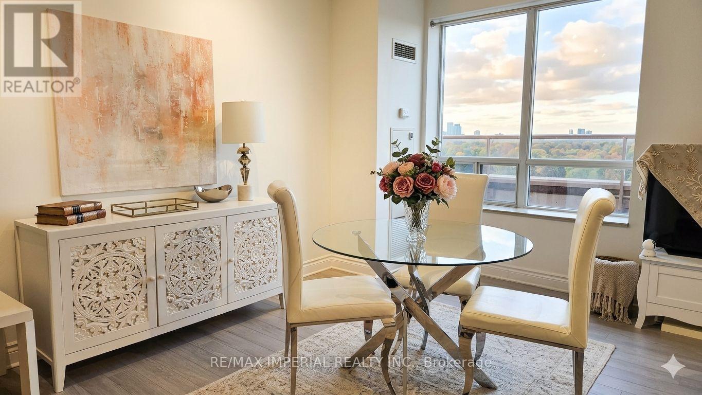 RG1 - 2 CLAIRTRELL ROAD, Toronto (Willowdale East), Ontario, M2N7H5 — Photo 5