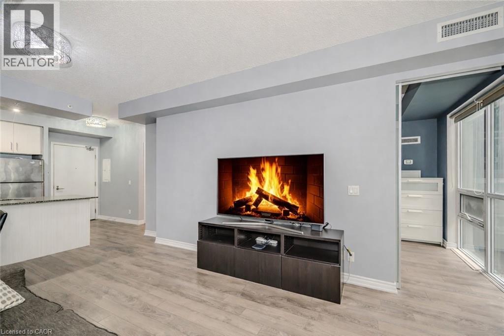 15 JAMES FINLAY Way Unit# 917, Toronto, Ontario, M3M0B3 — Photo 2