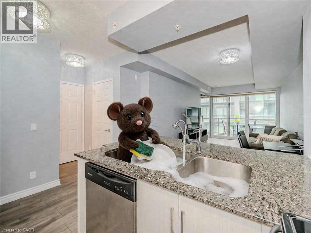 15 JAMES FINLAY Way Unit# 917, Toronto, Ontario, M3M0B3 — Photo 8
