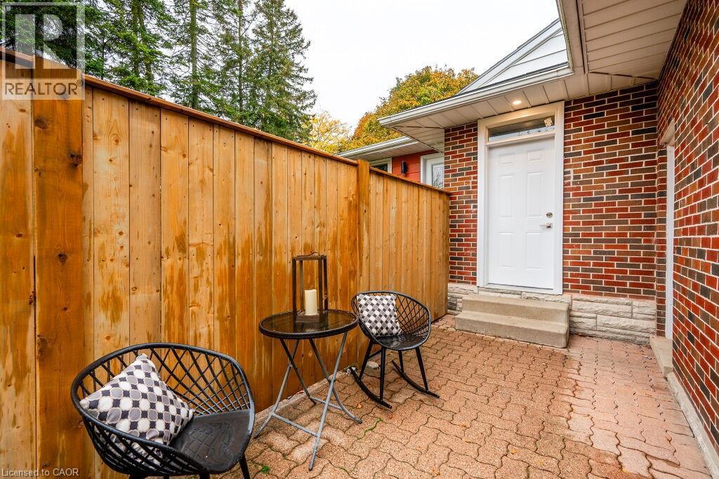 543 DUNBAR Road S Unit# Lower, Kitchener, Ontario, N2M2X1 — Photo 4