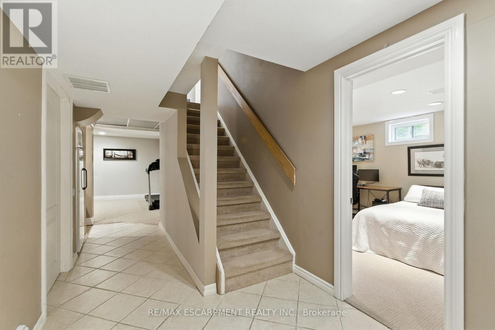 106 RYANS WAY, Hamilton (Waterdown), Ontario, L8B0P3 — Photo 37