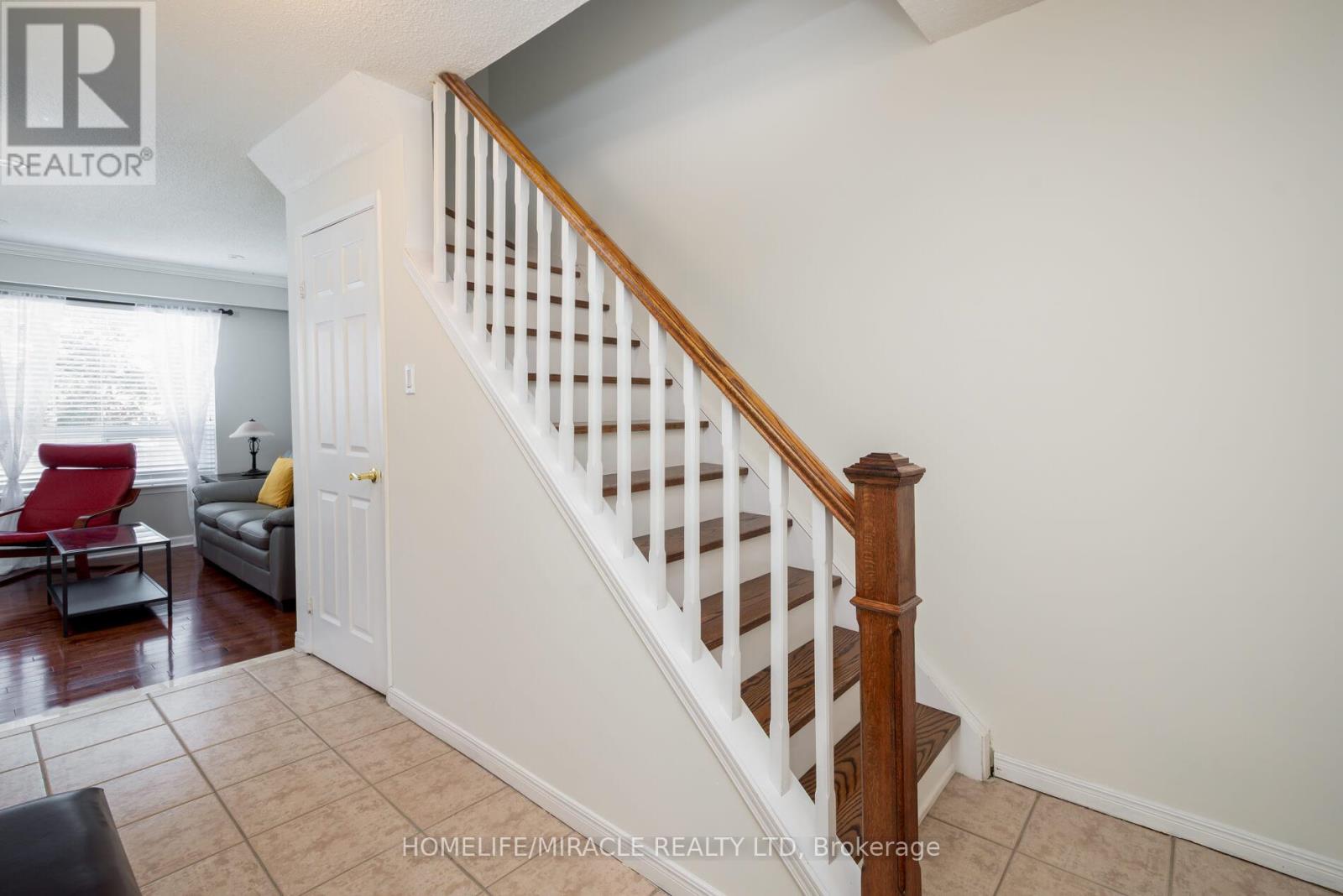 51 - 70 MOREGATE CRESCENT, Brampton (Central Park), Ontario, L6S3K9 — Photo 4