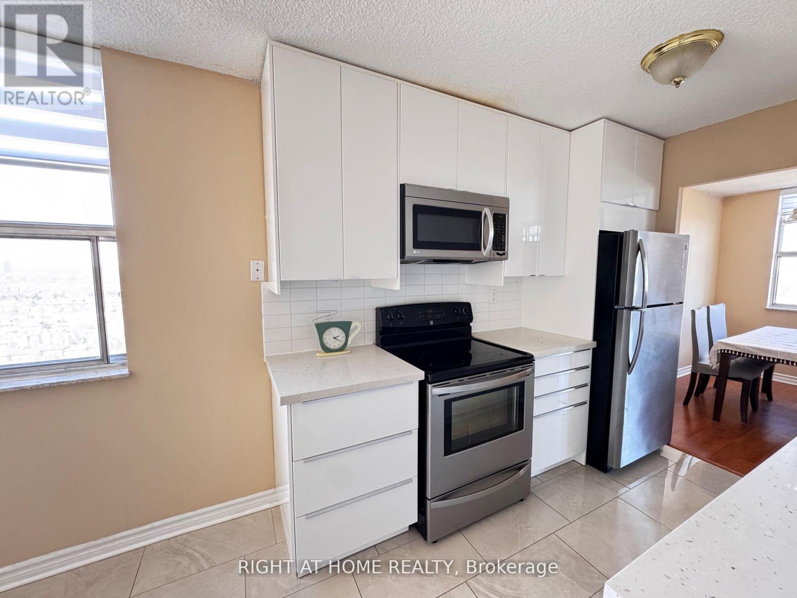 2104 - 205 HILDA AVENUE, Toronto (Newtonbrook West), Ontario, M2M4B1 — Photo 5