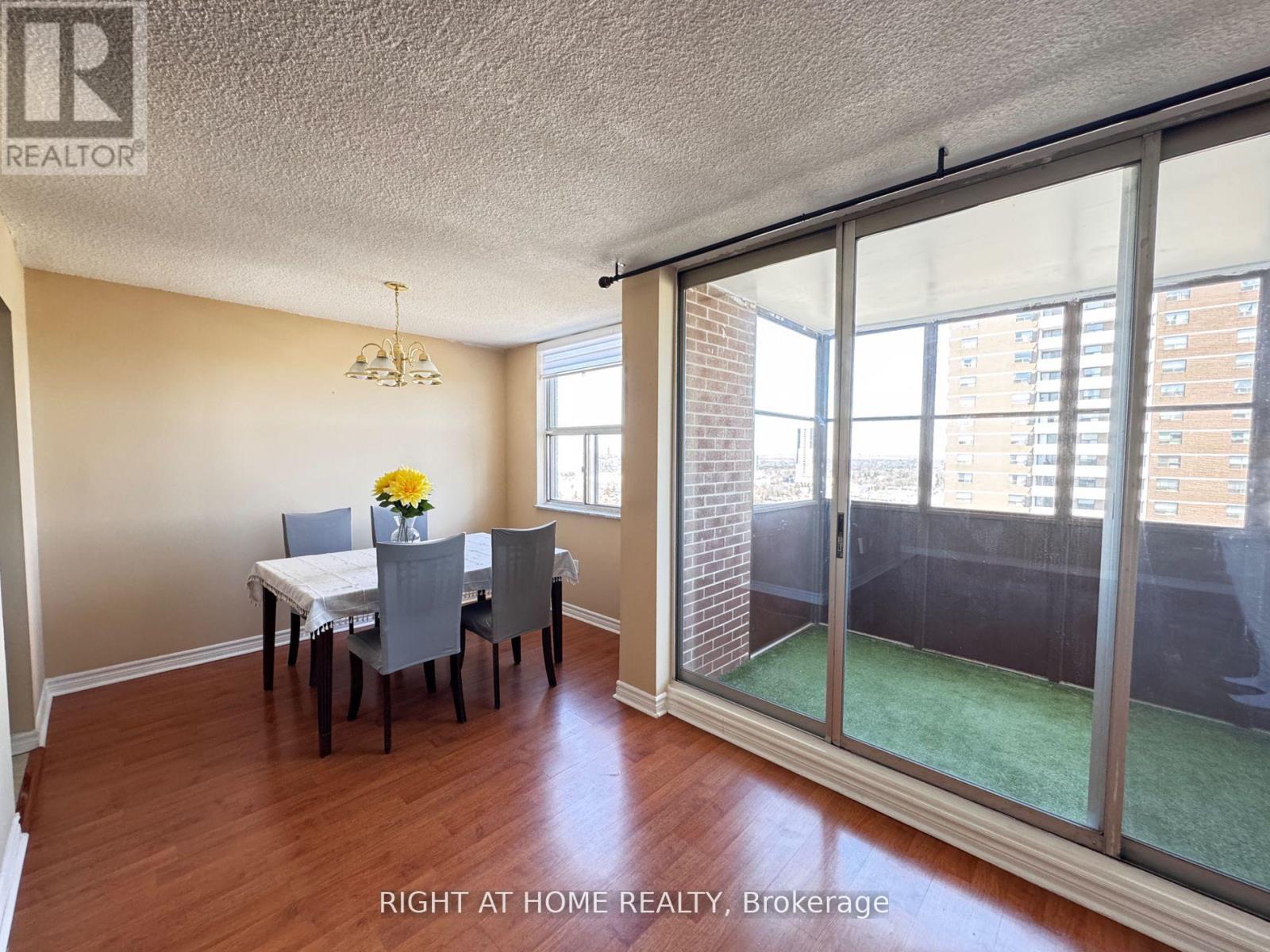 2104 - 205 HILDA AVENUE, Toronto (Newtonbrook West), Ontario, M2M4B1 — Photo 7