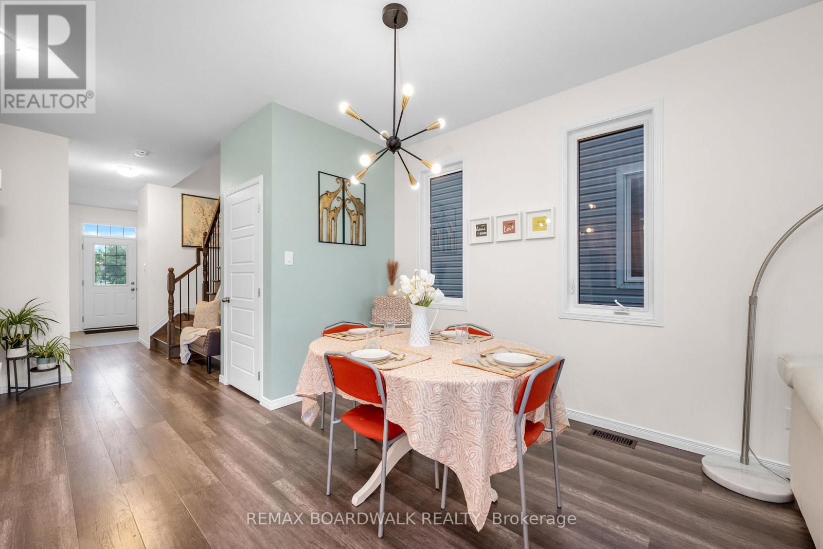 302 HALIBURTON HEIGHTS, Ottawa, Ontario, K2S1S3 — Photo 10