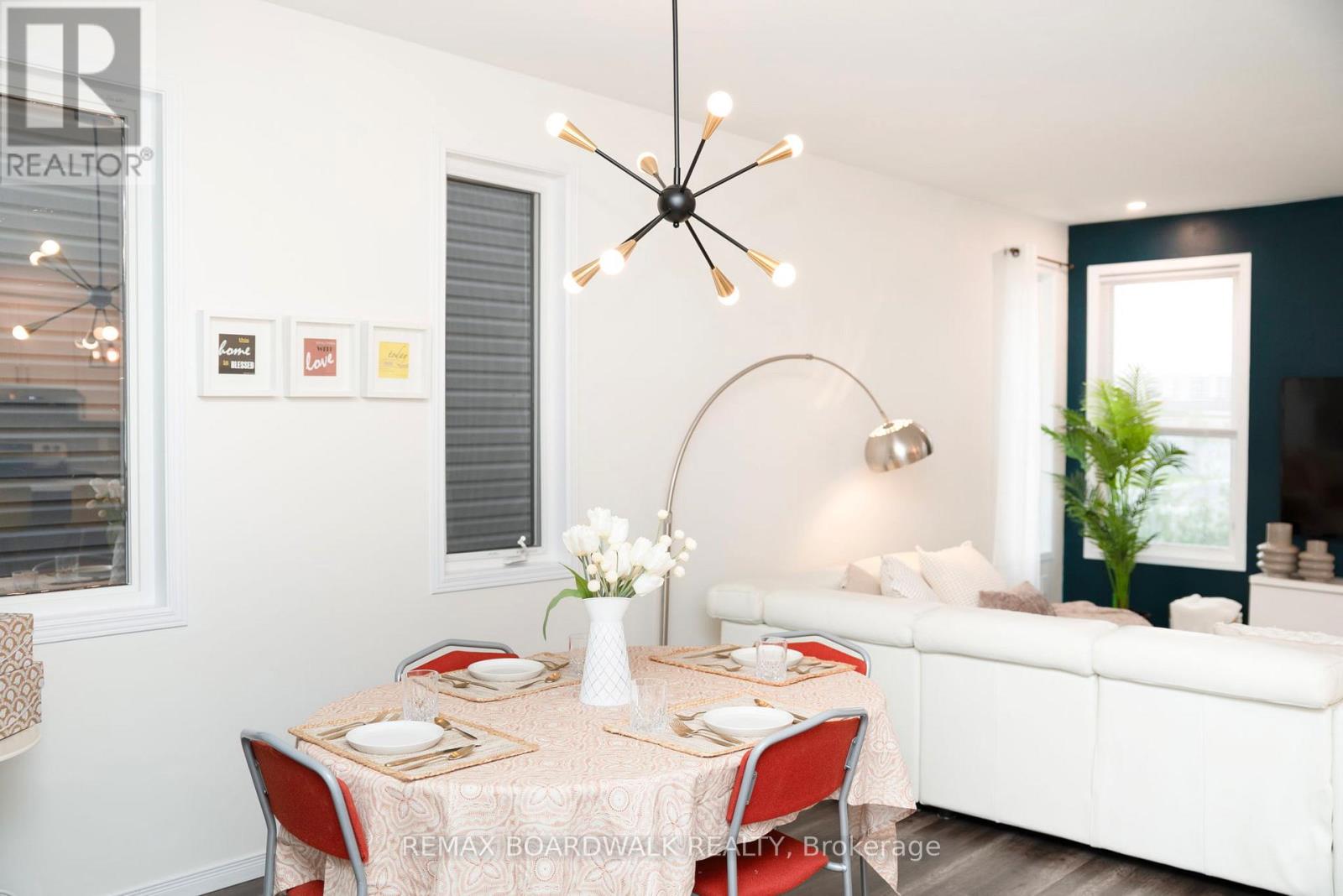 302 HALIBURTON HEIGHTS, Ottawa, Ontario, K2S1S3 — Photo 11