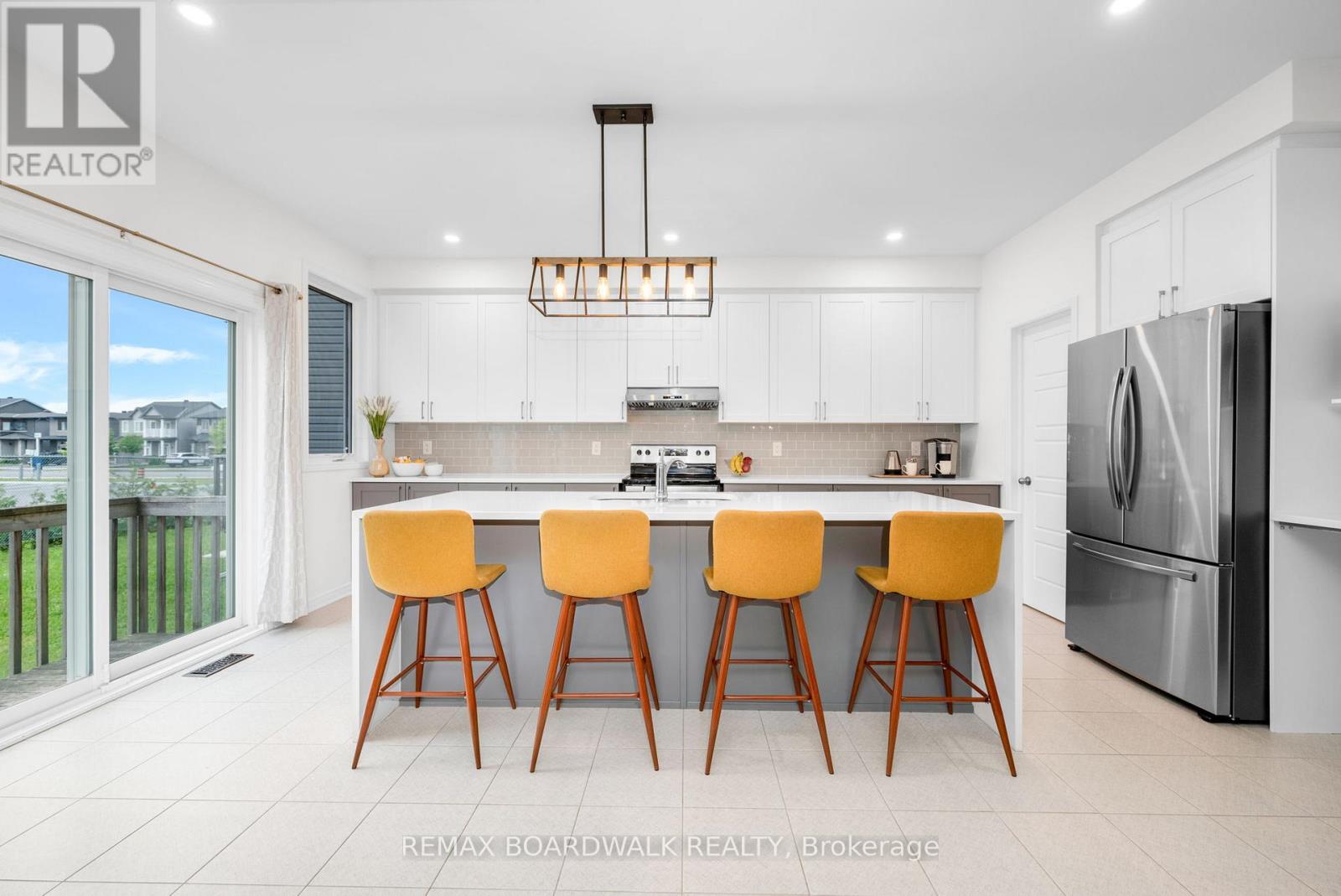 302 HALIBURTON HEIGHTS, Ottawa, Ontario, K2S1S3 — Photo 17