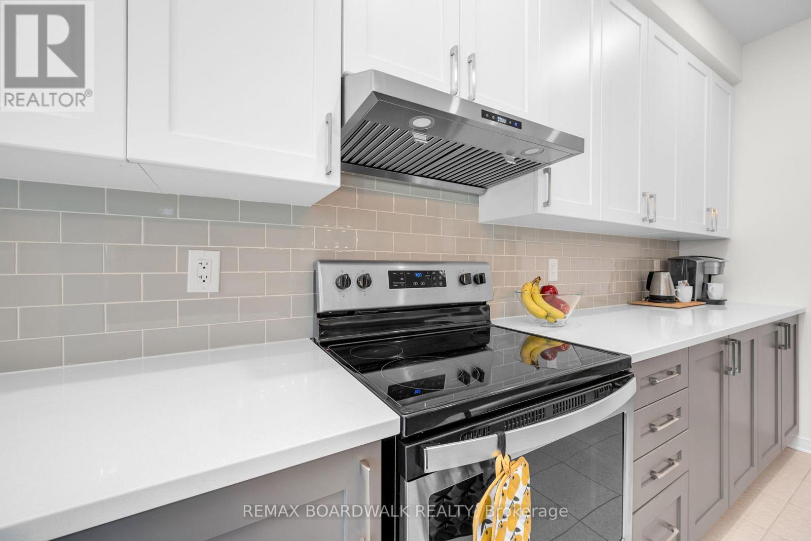 302 HALIBURTON HEIGHTS, Ottawa, Ontario, K2S1S3 — Photo 22