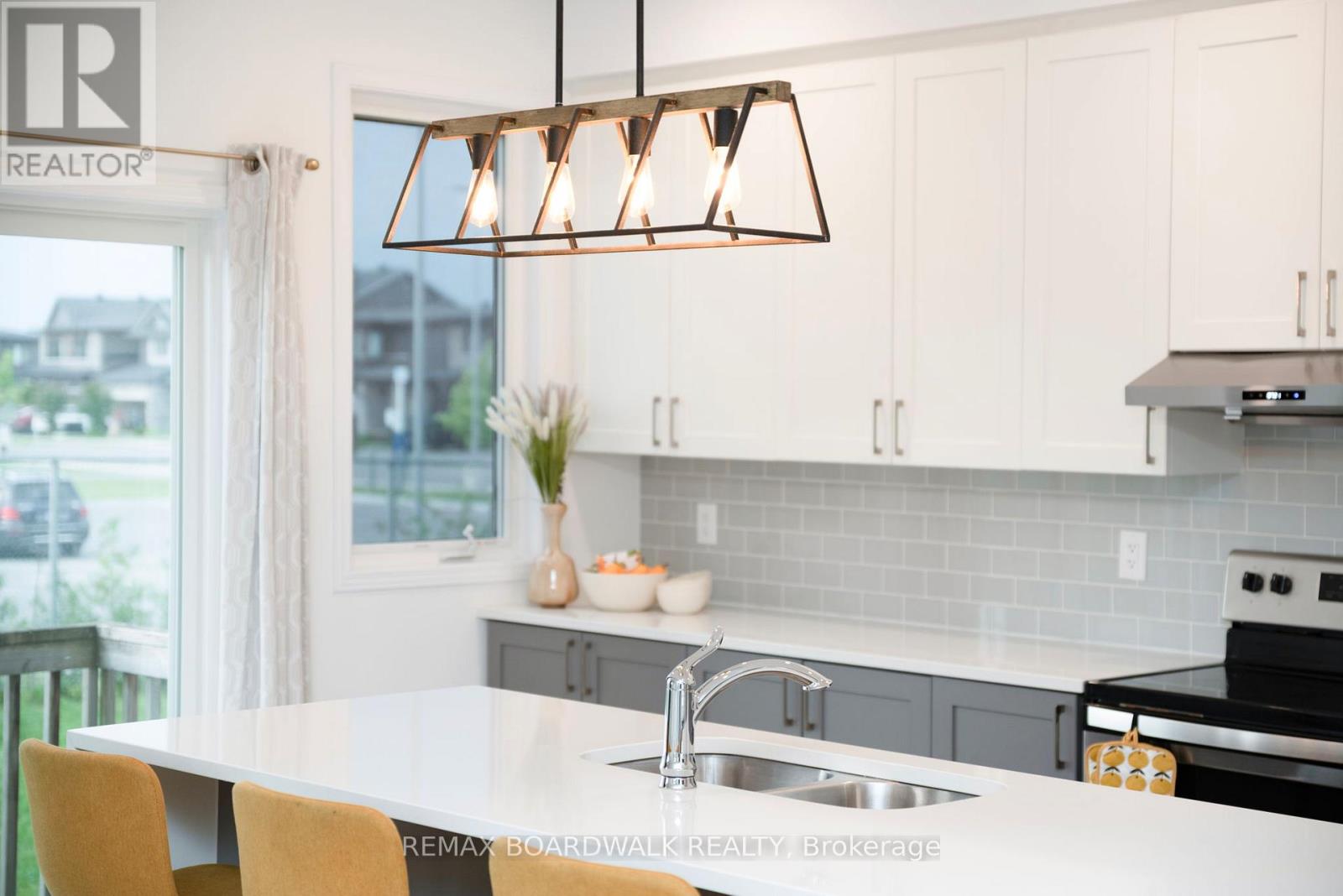 302 HALIBURTON HEIGHTS, Ottawa, Ontario, K2S1S3 — Photo 23