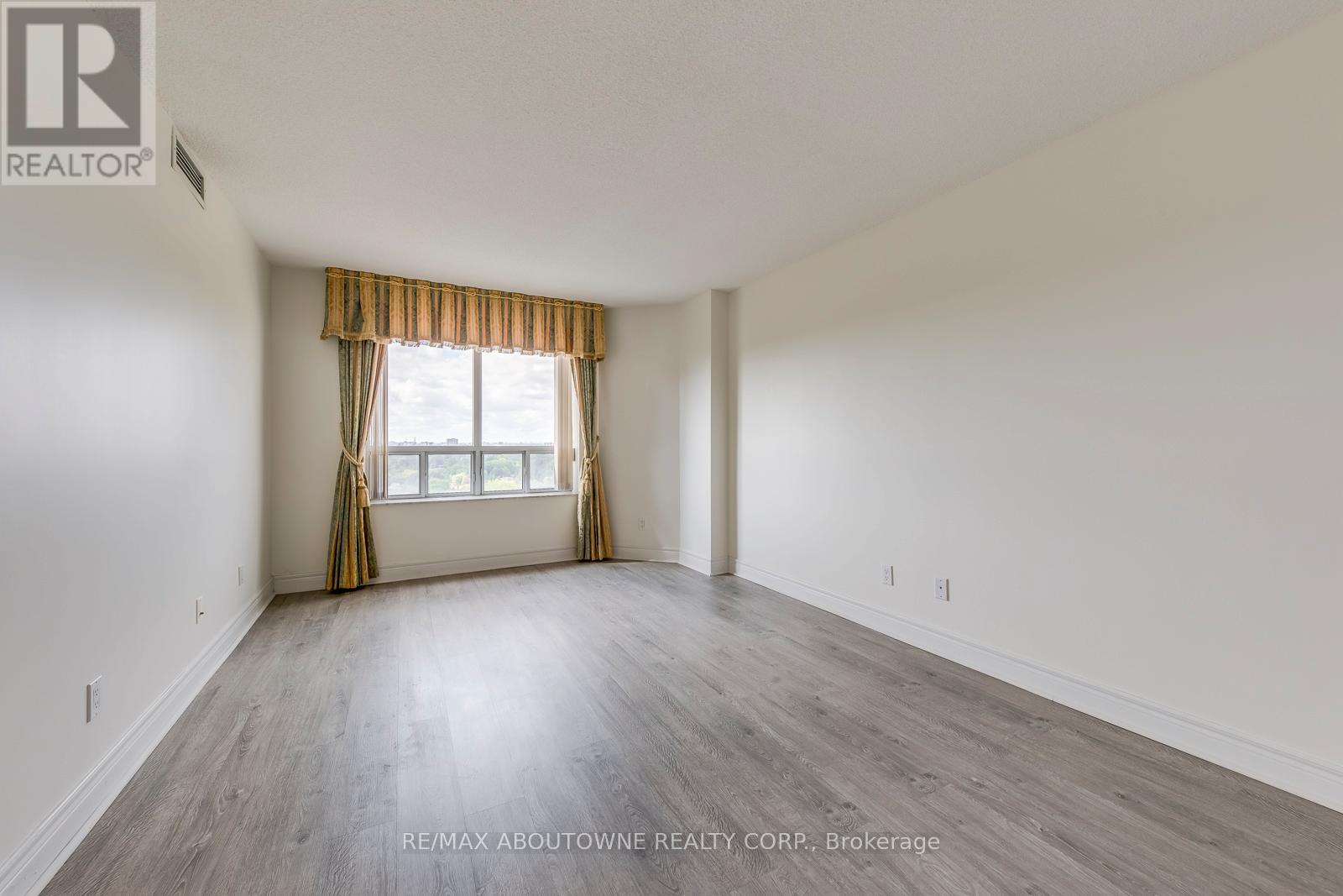 1805 - 5418 YONGE STREET, Toronto (Willowdale West), Ontario, M2N6X4 — Photo 8