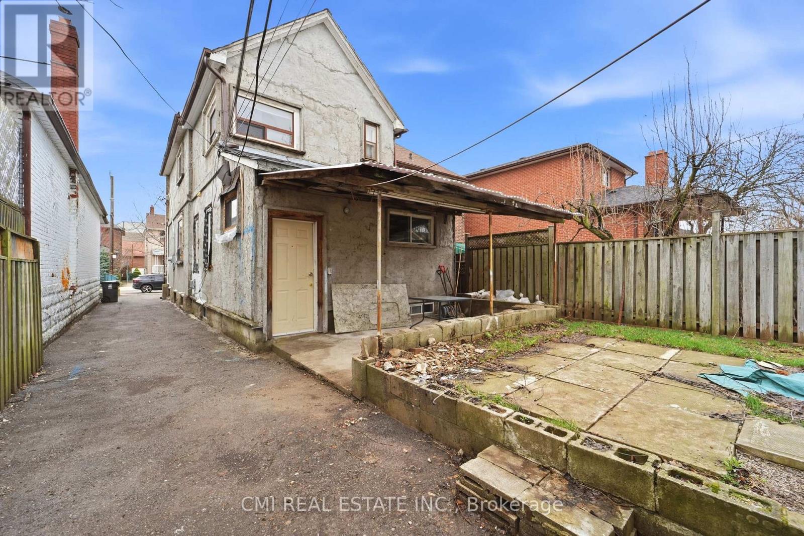 49 HOLLAND PARK AVENUE, Toronto (Oakwood Village), Ontario, M6C1M2 — Photo 8