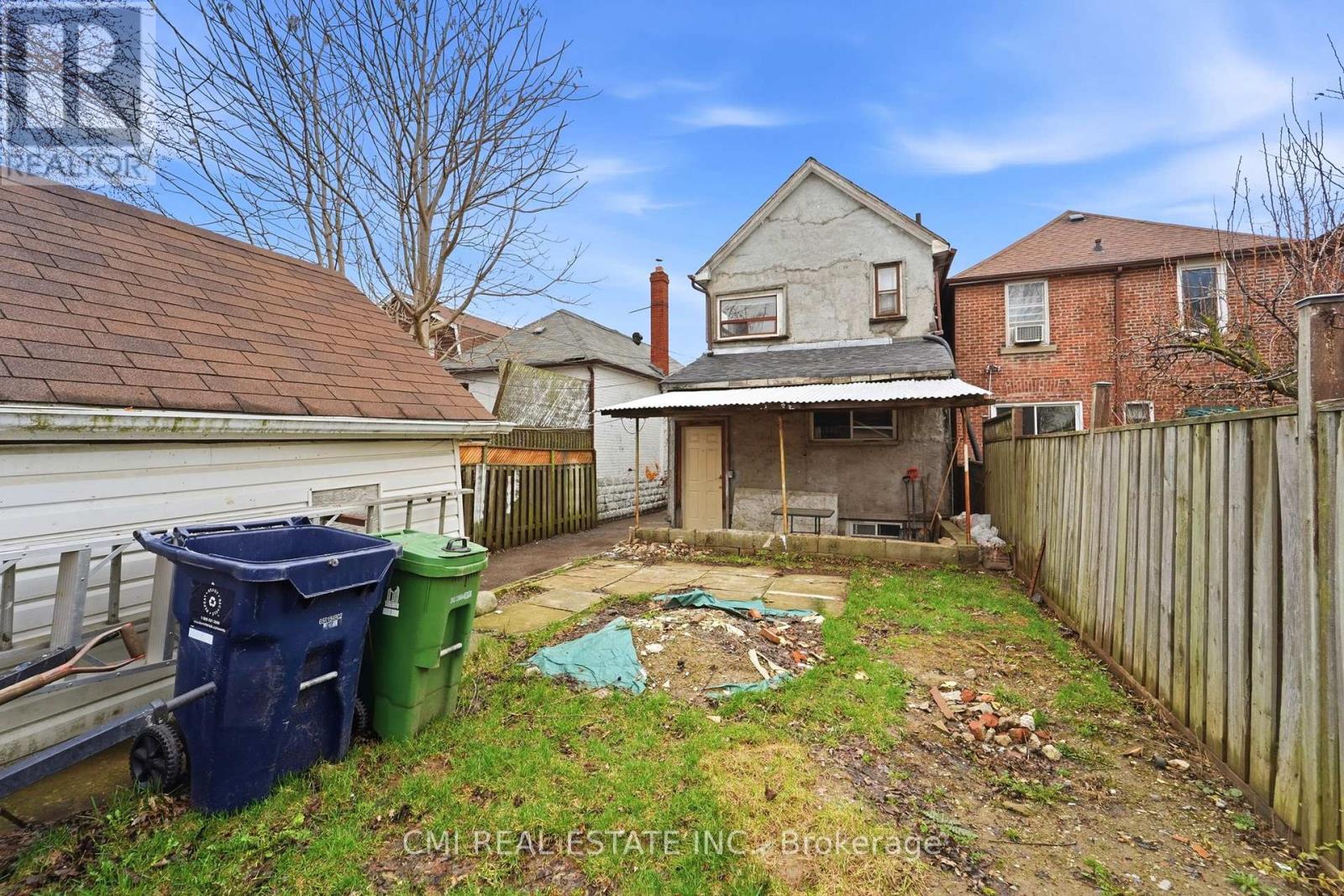 49 HOLLAND PARK AVENUE, Toronto (Oakwood Village), Ontario, M6C1M2 — Photo 9