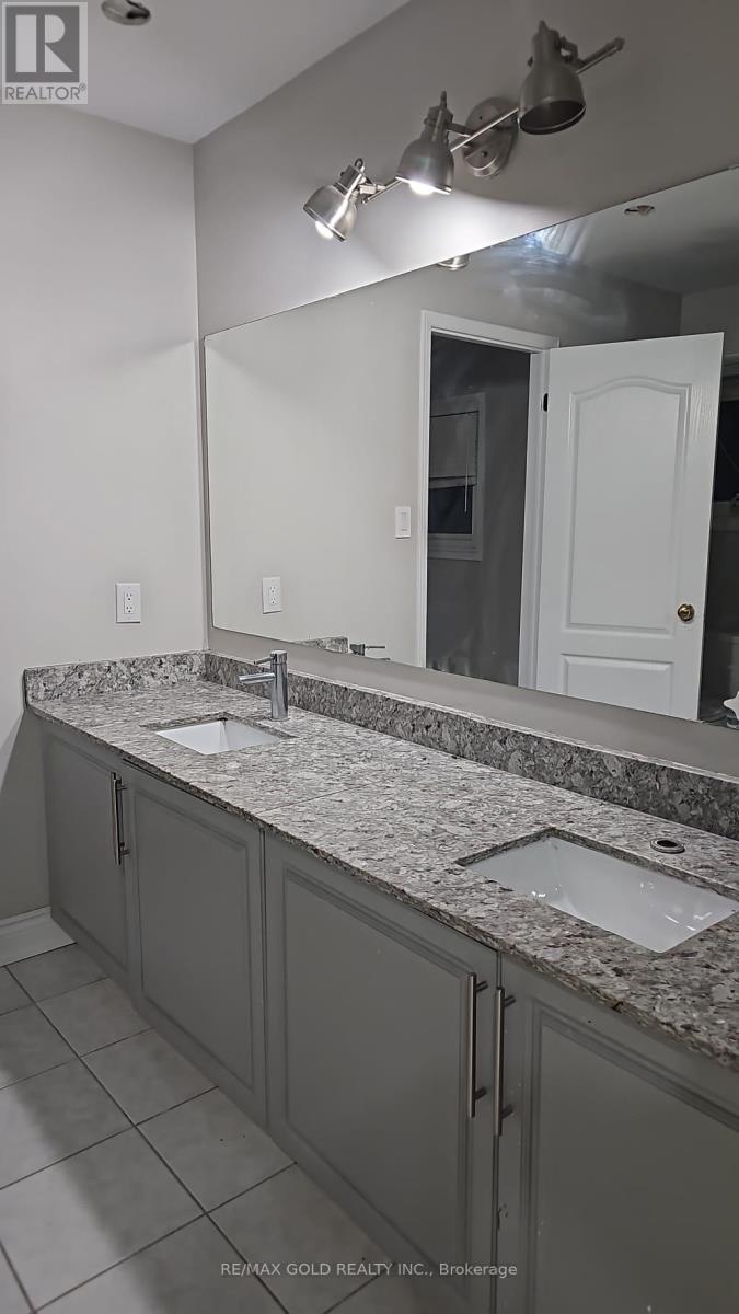 45 LIVINGSTON DRIVE, Caledon, Ontario, L7C1A1 — Photo 8