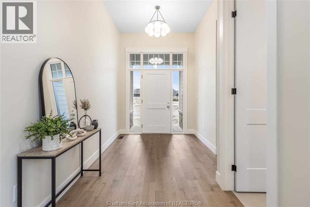 30 ROSEWOOD CRESCENT, Chatham, Ontario, N7M0V4 — Photo 8