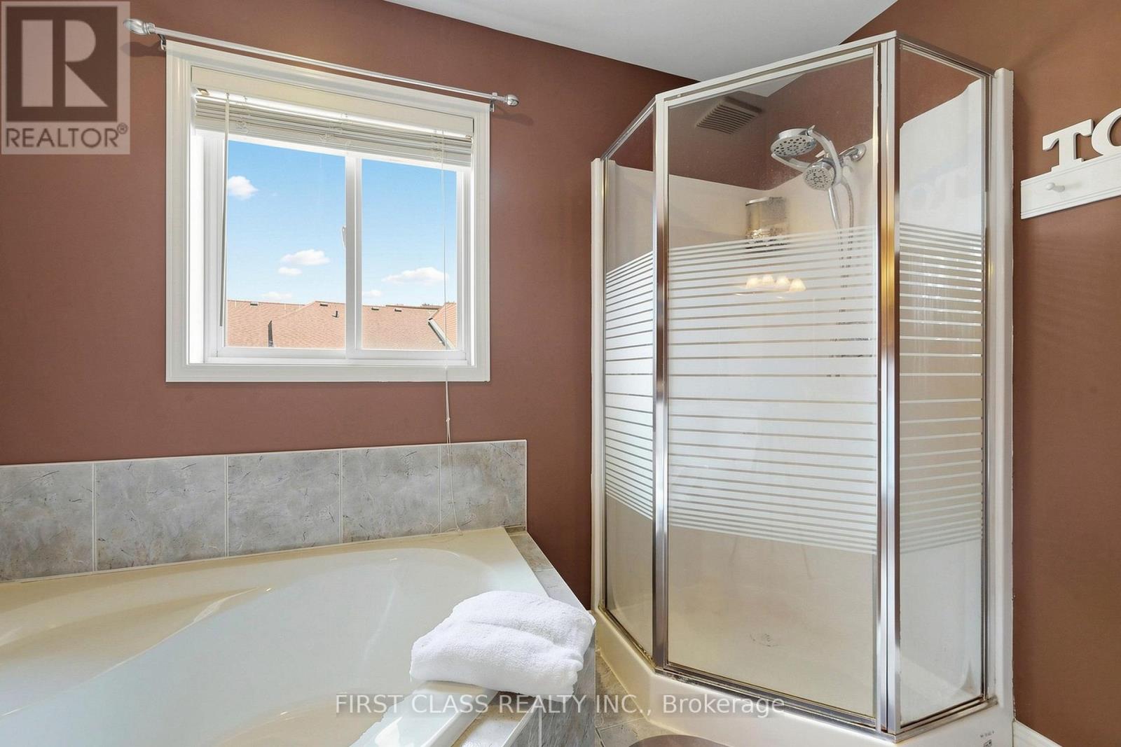 11 DIAMOND COURT, Hamilton (Mountview), Ontario, L9C7V5 — Photo 33