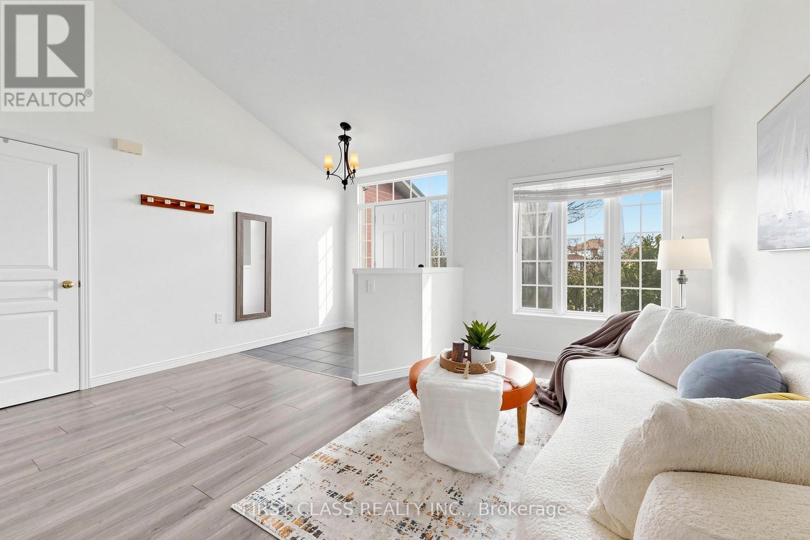 11 DIAMOND COURT, Hamilton (Mountview), Ontario, L9C7V5 — Photo 5