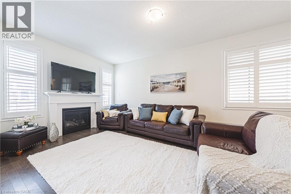 728 KENNEDY Circle W, Milton, Ontario, L9E1R9 — Photo 14