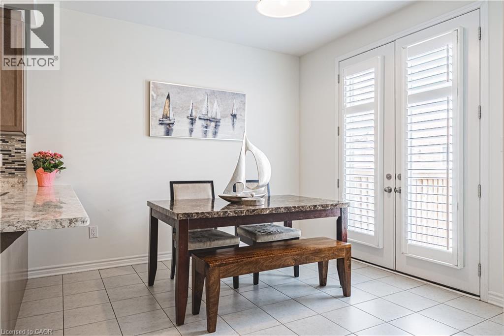 728 KENNEDY Circle W, Milton, Ontario, L9E1R9 — Photo 17