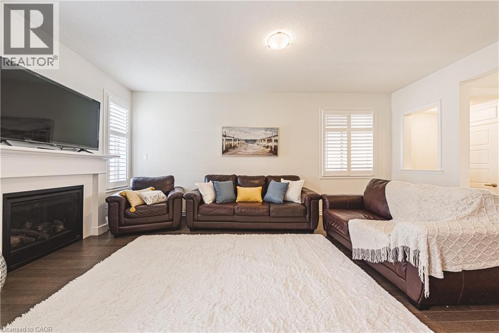 728 KENNEDY Circle W, Milton, Ontario, L9E1R9 — Photo 19