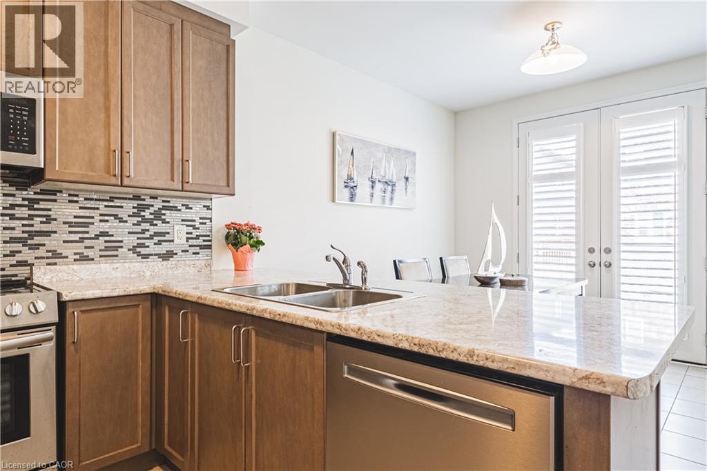 728 KENNEDY Circle W, Milton, Ontario, L9E1R9 — Photo 21