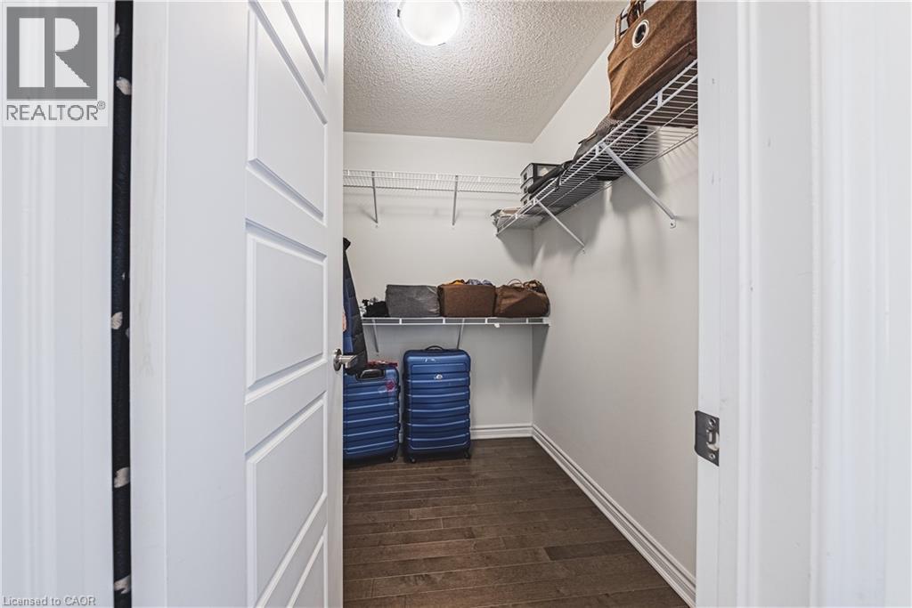 728 KENNEDY Circle W, Milton, Ontario, L9E1R9 — Photo 29