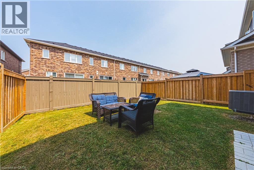 728 KENNEDY Circle W, Milton, Ontario, L9E1R9 — Photo 39