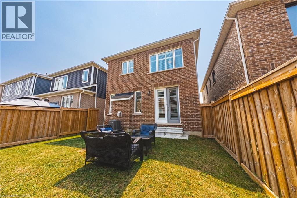 728 KENNEDY Circle W, Milton, Ontario, L9E1R9 — Photo 40