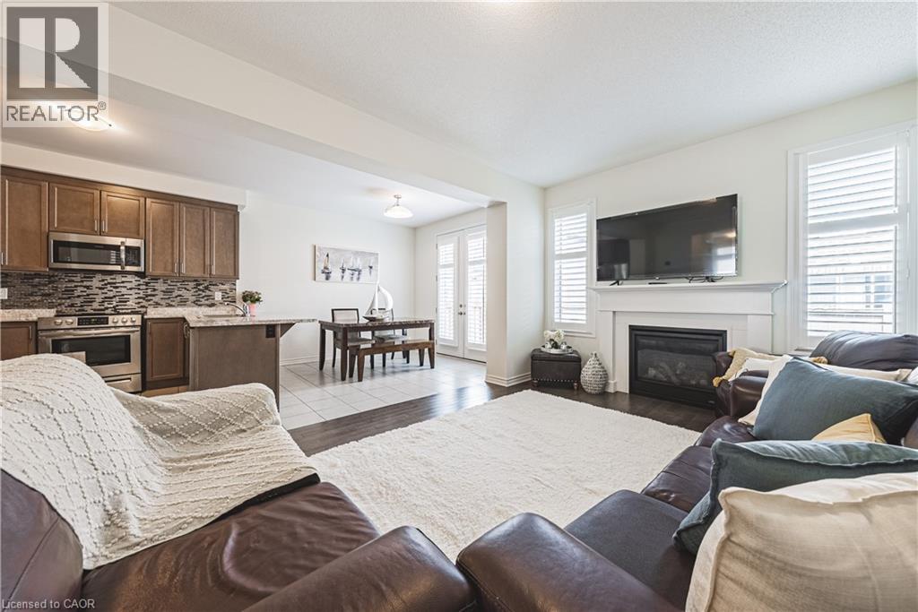 728 KENNEDY Circle W, Milton, Ontario, L9E1R9 — Photo 9