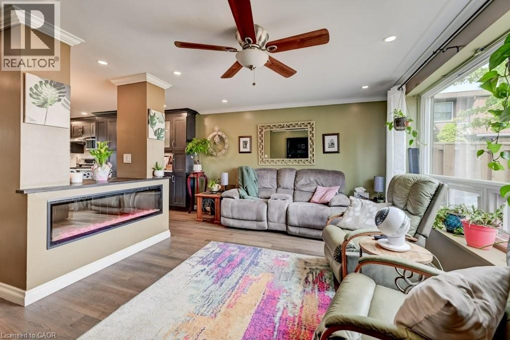 235 FERGUSON Avenue Unit# 45, Cambridge, Ontario, N1R6G1 — Photo 11