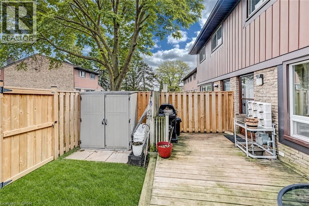 235 FERGUSON Avenue Unit# 45, Cambridge, Ontario, N1R6G1 — Photo 2
