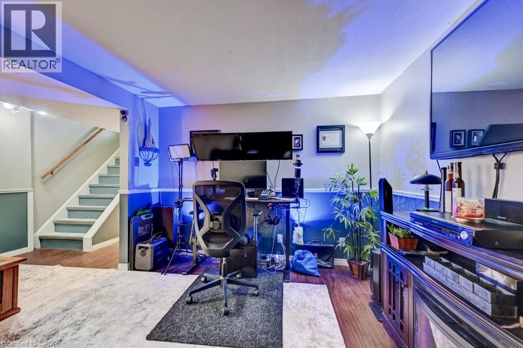 235 FERGUSON Avenue Unit# 45, Cambridge, Ontario, N1R6G1 — Photo 25