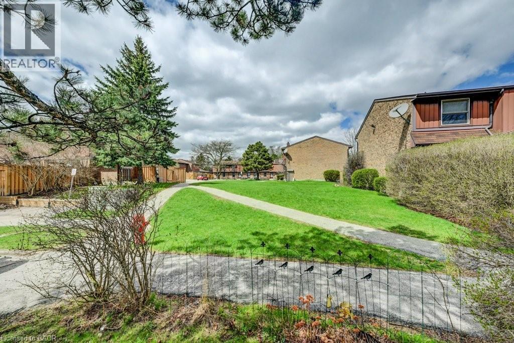 235 FERGUSON Avenue Unit# 45, Cambridge, Ontario, N1R6G1 — Photo 4