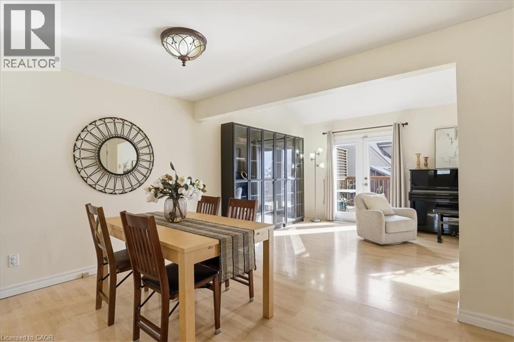 530B ROSEMEADOW Crescent, Waterloo, Ontario, N2T2A1 — Photo 11