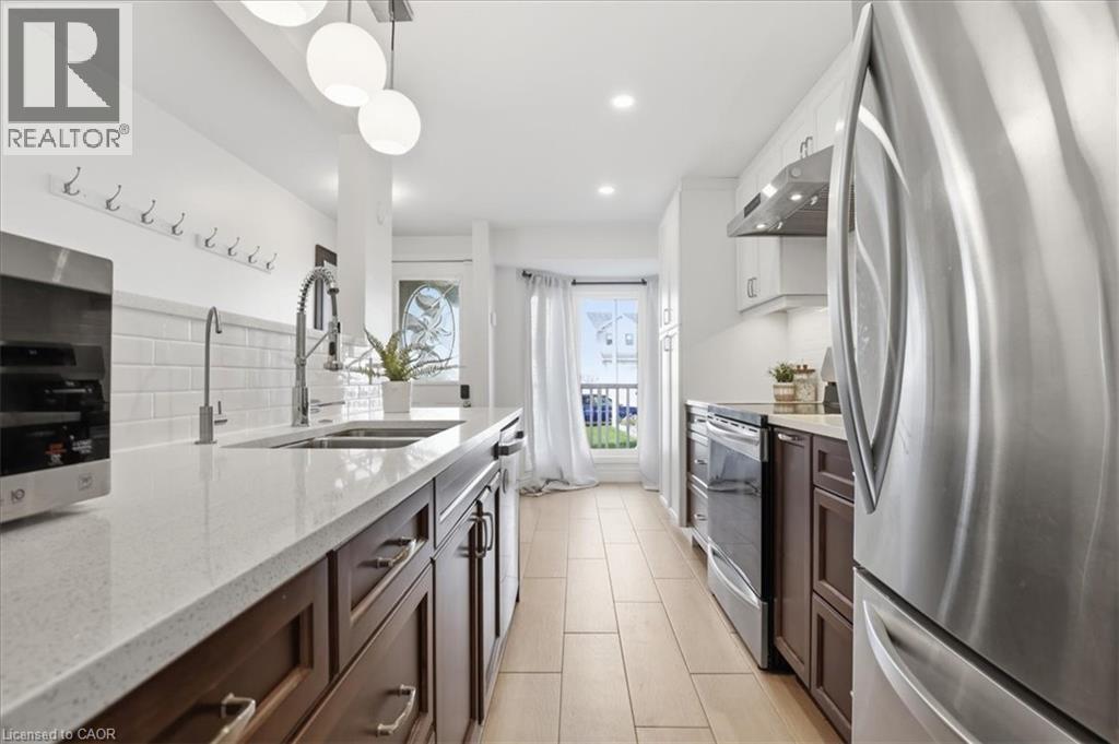 530B ROSEMEADOW Crescent, Waterloo, Ontario, N2T2A1 — Photo 7