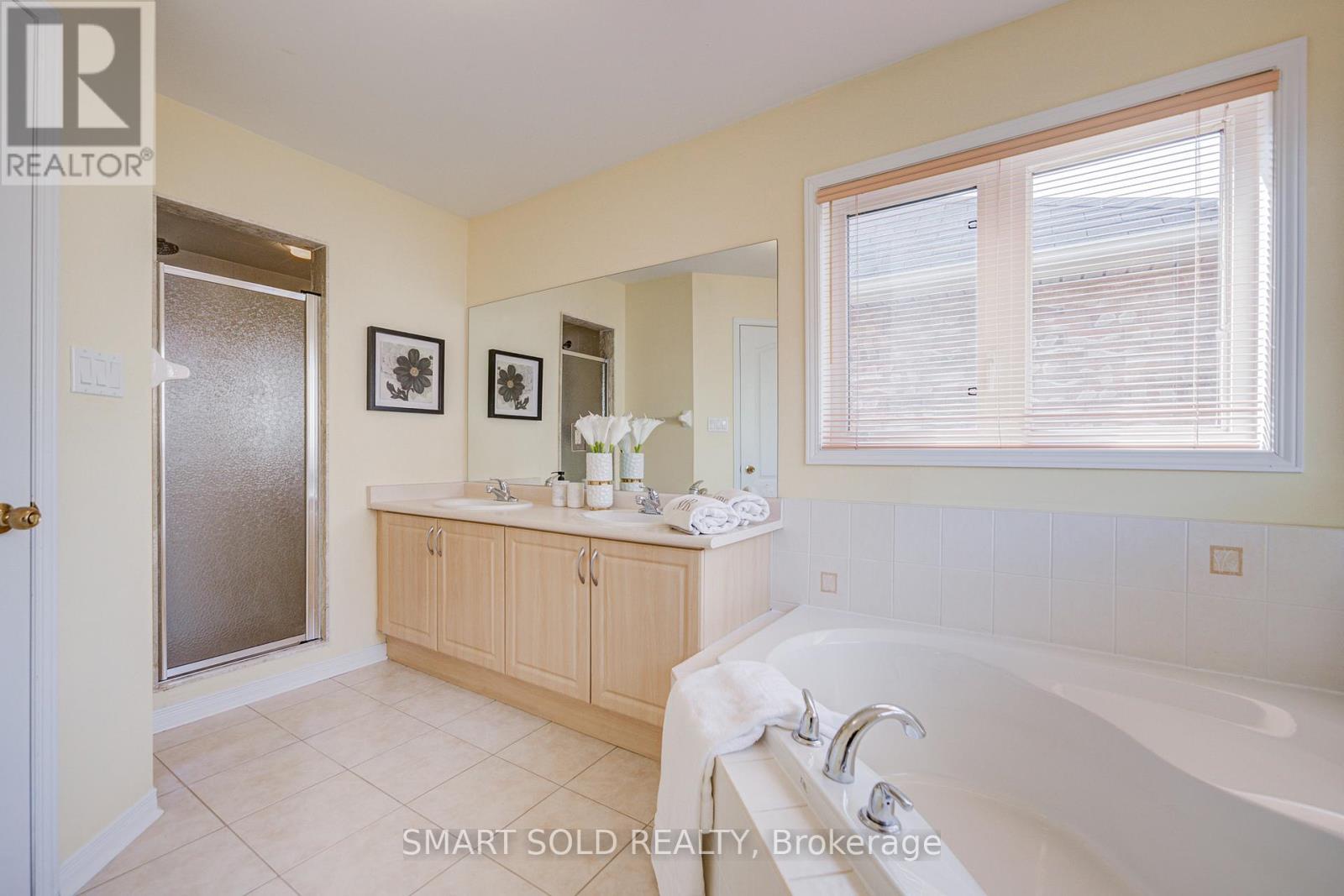 28 CATALPA CRESCENT, Vaughan (Patterson), Ontario, L6A0R6 — Photo 25