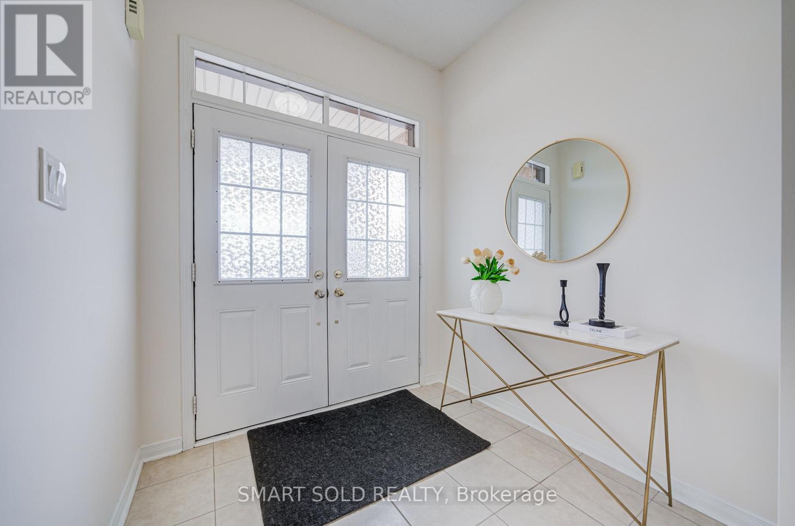 28 CATALPA CRESCENT, Vaughan (Patterson), Ontario, L6A0R6 — Photo 5